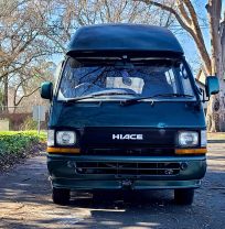 1993 TOYOTA HIACE COMMUTER VAN 3L CONTEMPO