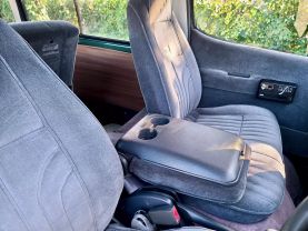 1993 TOYOTA HIACE COMMUTER VAN 3L CONTEMPO