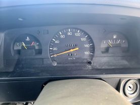 1993 TOYOTA HILUX TRUCK 3L GALAXY