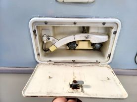 1993 TOYOTA HILUX TRUCK 3L GALAXY