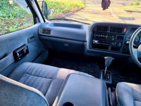 1993 TOYOTA HIACE COMMUTER VAN 3L CONTEMPO