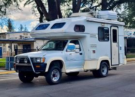 1993 TOYOTA HILUX TRUCK 3L GALAXY