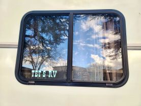 1993 TOYOTA HILUX TRUCK 3L GALAXY