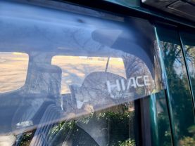 1993 TOYOTA HIACE COMMUTER VAN 3L CONTEMPO