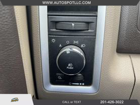 2009 DODGE RAM 1500 CREW CAB PICKUP WHITE AUTOMATIC - Auto Spot
