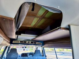 1993 TOYOTA HIACE COMMUTER VAN 3L CONTEMPO