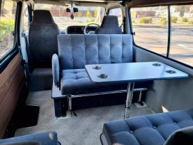 1993 TOYOTA HIACE COMMUTER VAN 3L CONTEMPO
