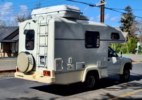 1993 TOYOTA HILUX TRUCK 3L GALAXY