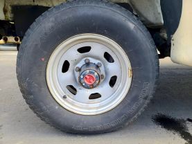 1993 TOYOTA HILUX TRUCK 3L GALAXY