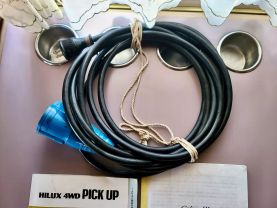 1993 TOYOTA HILUX TRUCK 3L GALAXY