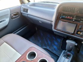 1996 TOYOTA HIACE VAN 3L CAMPER
