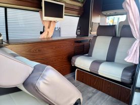 1996 TOYOTA HIACE VAN 3L CAMPER