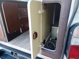 1996 TOYOTA HIACE VAN 3L CAMPER