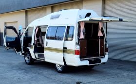 1996 TOYOTA HIACE VAN 3L CAMPER