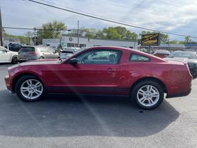2010 FORD MUSTANG COUPE V6, 4.0 LITER COUPE 2D - LA Auto Star in Virginia Beach, VA