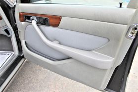 1985 MERCEDES-BENZ 380 SERIES SEDAN 3.8L V8 380SE