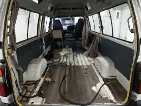 1996 TOYOTA HIACE VAN 3L COMMUTER