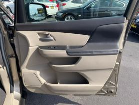 2011 HONDA ODYSSEY PASSENGER V6, VTEC, 3.5 LITER EX MINIVAN 4D - LA Auto Star in Virginia Beach, VA