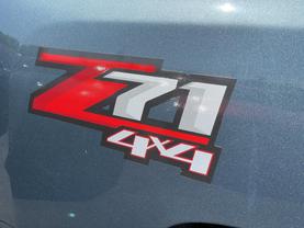 2011 CHEVROLET SILVERADO 1500 EXTENDED CAB PICKUP V8, FLEX FUEL, 5.3 LITER LT PICKUP 4D 6 1/2 FT - LA Auto Star