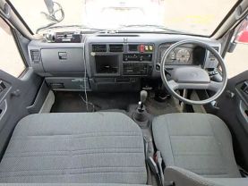 1996 TOYOTA HIACE TRUCK 3L FIRE TRUCK