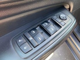 Used 2015 JEEP CHEROKEE SUV V6, 3.2 LITER LIMITED SPORT UTILITY 4D - LA Auto Star located in Virginia Beach, VA