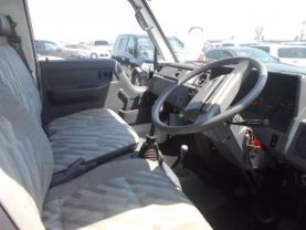 1992 TOYOTA HIACE TRUCK 2L FIRE TRUCK