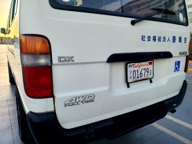 1995 TOYOTA HIACE COMMUTER VAN 3L DX