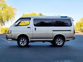 1994 TOYOTA HIACE VAN 1KZ-TE SUPER CUSTOM LIMITED