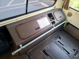 1995 TOYOTA HIACE COMMUTER VAN 3L DX