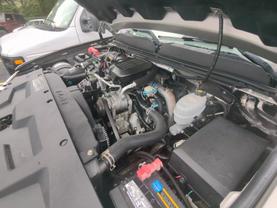 2008 GMC SIERRA 3500 HD CREW CAB PICKUP V8, TURBO DIESEL, 6.6L SLE PICKUP 4D 8 FT - LA Auto Star