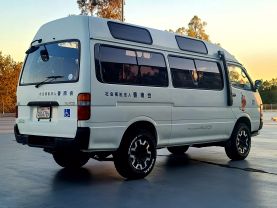 1995 TOYOTA HIACE COMMUTER VAN 3L DX