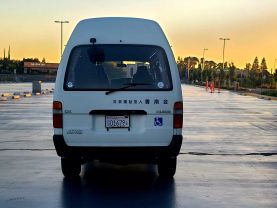 1995 TOYOTA HIACE COMMUTER VAN 3L DX