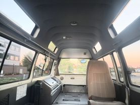 1995 TOYOTA HIACE COMMUTER VAN 3L DX