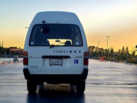 1995 TOYOTA HIACE COMMUTER VAN 3L DX