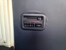 1995 TOYOTA HIACE COMMUTER VAN 3L DX