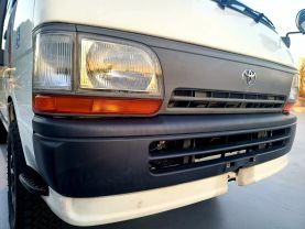 1995 TOYOTA HIACE COMMUTER VAN 3L DX