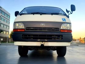 1995 TOYOTA HIACE COMMUTER VAN 3L DX