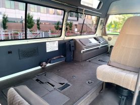 1995 TOYOTA HIACE COMMUTER VAN 3L DX