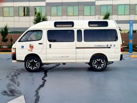 1995 TOYOTA HIACE COMMUTER VAN 3L DX