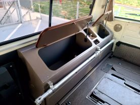 1995 TOYOTA HIACE COMMUTER VAN 3L DX