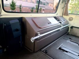 1995 TOYOTA HIACE COMMUTER VAN 3L DX