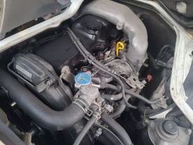 1995 TOYOTA HIACE COMMUTER VAN 3L DX