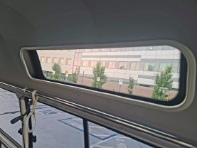 1995 TOYOTA HIACE COMMUTER VAN 3L DX