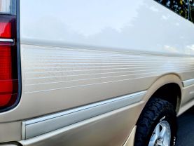 1994 TOYOTA HIACE VAN 1KZ-TE SUPER CUSTOM LIMITED
