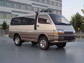 1993 TOYOTA HIACE VAN 3L SUPER CUSTOM LIMITED