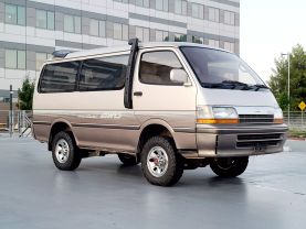 1993 TOYOTA HIACE VAN 3L SUPER CUSTOM LIMITED