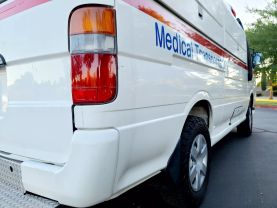 1996 TOYOTA HIACE COMMUTER VAN 1UZ-FE HIMEDIC AMBULANCE