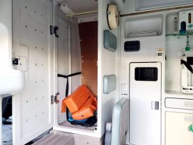 1996 TOYOTA HIACE COMMUTER VAN 1UZ-FE HIMEDIC AMBULANCE