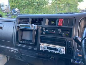 1996 TOYOTA HIACE CAMPER 3L LAIKA