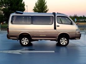 1995 TOYOTA HIACE VAN 1KZ-TE SUPER CUSTOM LIMITED